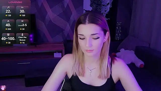 Sandy Belle online show from October 18, 9:39 pm