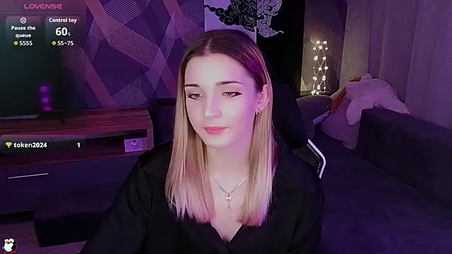 Sandy Belle online show from November 26, 5:24 pm