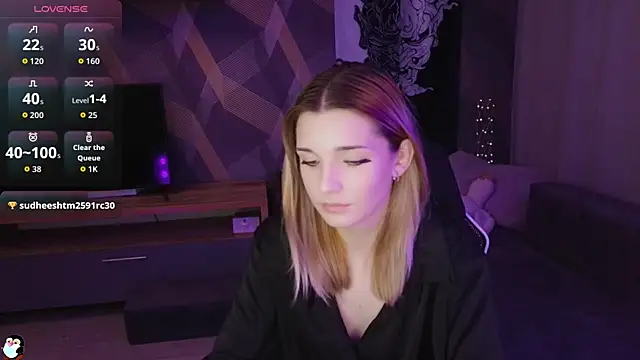 Sandy Belle online show from September 10, 6:51 pm