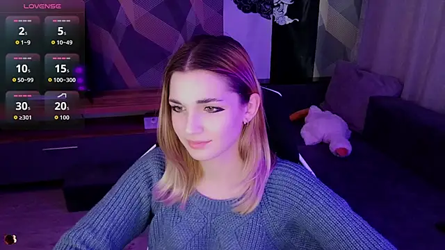 Sandy Belle online show from October 9, 7:53 am