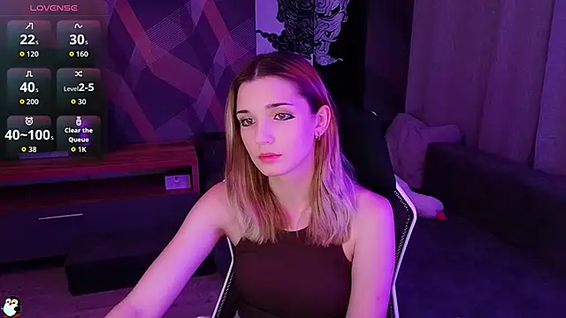 Sandy Belle online show from September 25, 7:31 pm