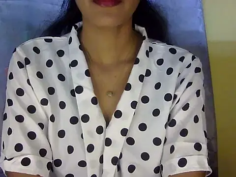 Snapshot of zara_Khan0 chatting on September 21, 3:00 am zara Khan0 online show from September 21, 3:00 am