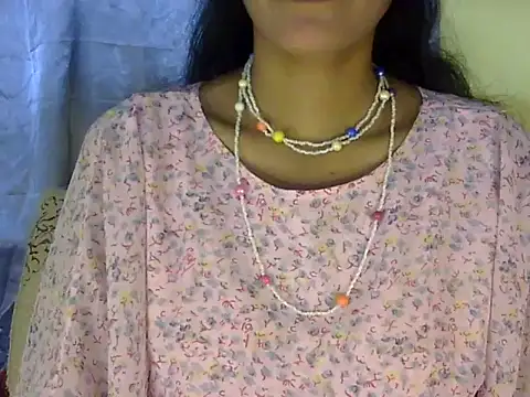 Snapshot of zara_Khan0 chatting on September 11, 2:28 pm zara Khan0 online show from September 11, 2:28 pm