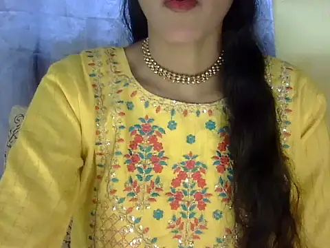 Snapshot of zara_Khan0 chatting on September 10, 2:05 pm zara Khan0 online show from September 10, 2:05 pm
