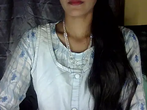 zara Khan0 online show from November 17, 4:55 pm