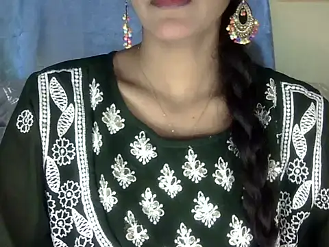 Snapshot of zara_Khan0 chatting on September 27, 4:40 am zara Khan0 online show from September 27, 4:40 am