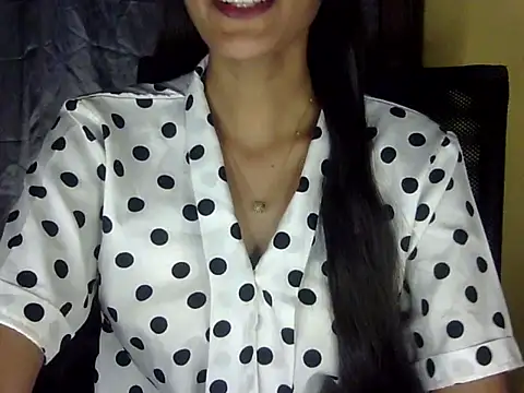 zara Khan0 online show from November 29, 2:06 pm