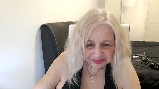 SusiLifeXXX online show from March 16, 8:22 pm