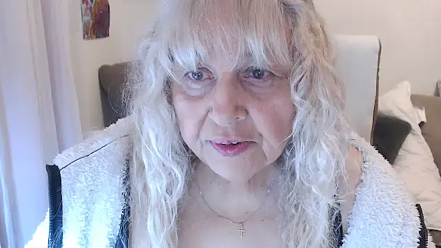 SusiLifeXXX online show from November 19, 8:20 pm