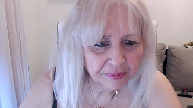 SusiLifeXXX online show from January 8, 9:10 pm