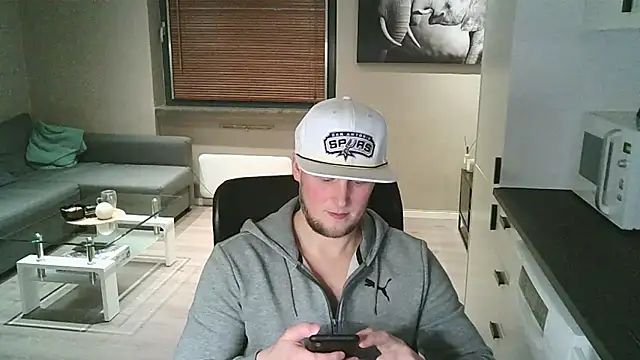 Dartanjanas13 online show from November 12, 5:28 pm