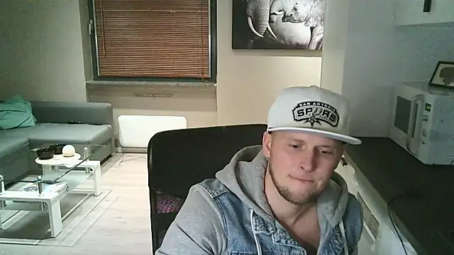 Snapshot of Dartanjanas13 chatting on October 25, 9:48 pm Dartanjanas13 online show from October 25, 9:48 pm