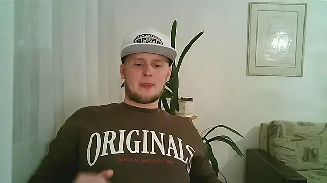 Dartanjanas13 online show from November 29, 9:15 pm