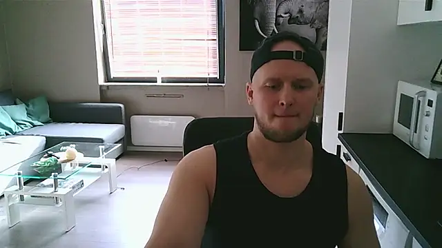 Snapshot of Dartanjanas13 chatting on October 11, 11:00 am Dartanjanas13 online show from October 11, 11:00 am