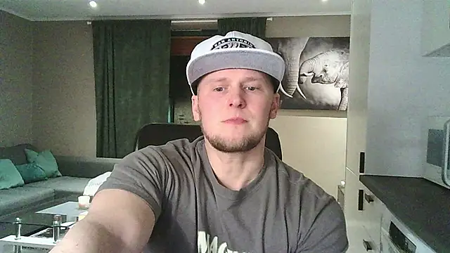 Dartanjanas13 online show from February 28, 6:18 pm