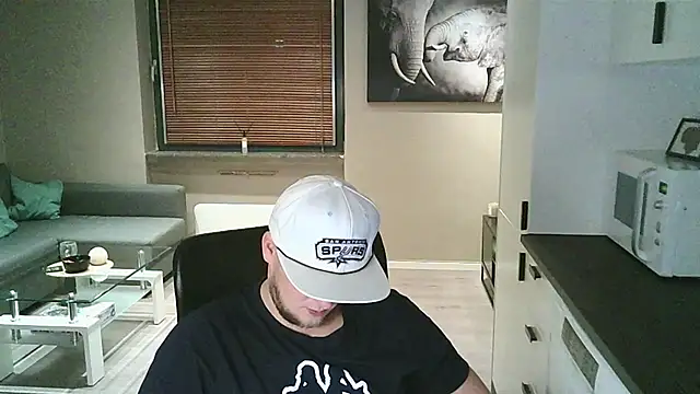 Snapshot of Dartanjanas13 chatting on October 15, 4:48 pm Dartanjanas13 online show from October 15, 4:48 pm