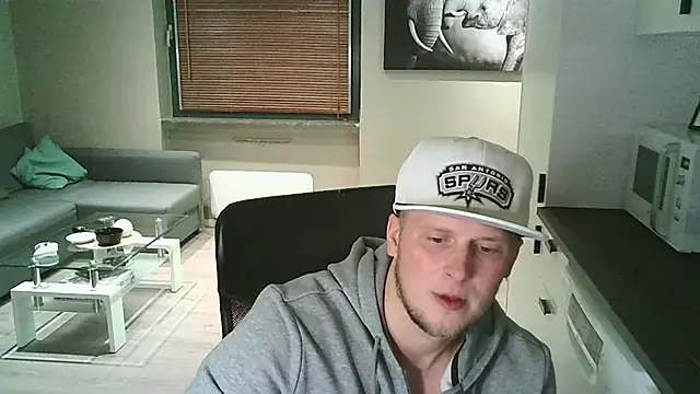 Dartanjanas13 online show from November 4, 5:17 pm