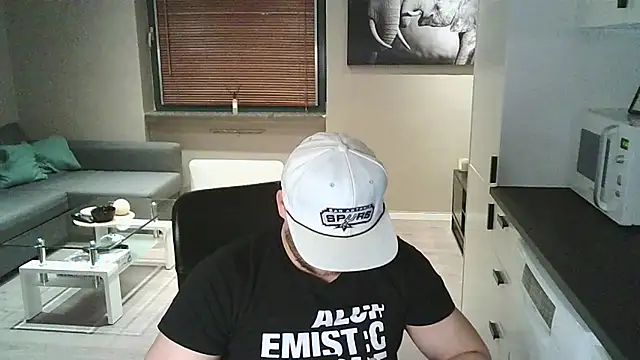 Snapshot of Dartanjanas13 chatting on October 18, 9:06 pm Dartanjanas13 online show from October 18, 9:06 pm
