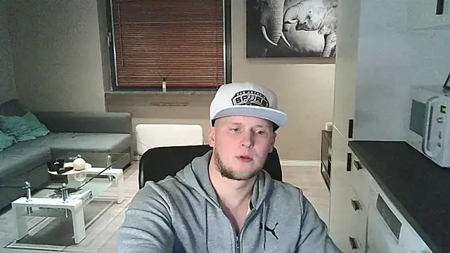 Snapshot of Dartanjanas13 chatting on October 10, 4:52 pm Dartanjanas13 online show from October 10, 4:52 pm