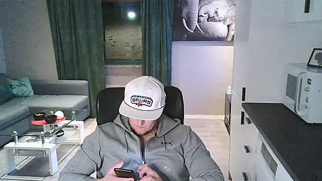 Dartanjanas13 online show from February 7, 7:44 pm