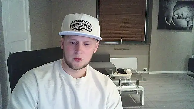 Snapshot of Dartanjanas13 chatting on September 26, 8:05 pm Dartanjanas13 online show from September 26, 8:05 pm