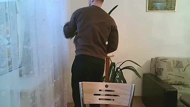 Dartanjanas13 online show from December 1, 11:11 am