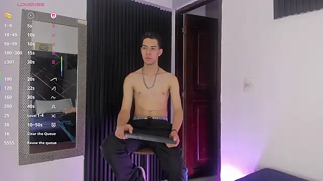  Axel 09 online show from May 15, 4:10 am