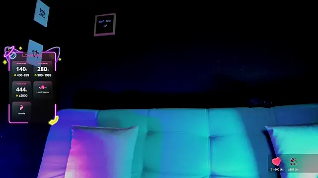 Snapshot of madiixwatson chatting on December 4, 11:42 am madiixwatson online show from December 4, 11:42 am