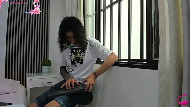 JackAndRosse  online show from February 3, 12:21 pm