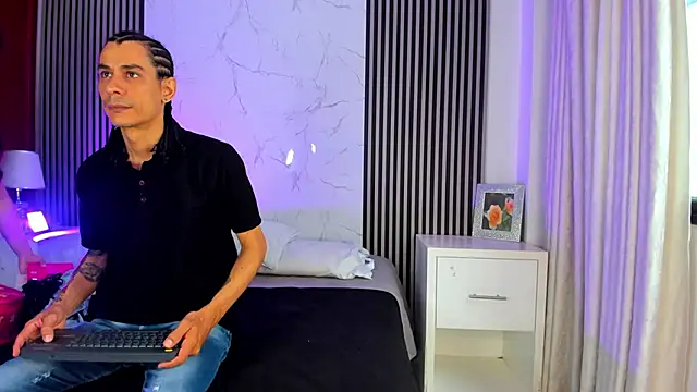 JackAndRosse  online show from October 12, 1:34 pm