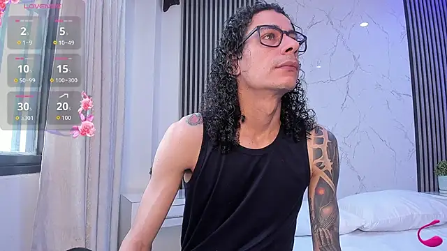 JackAndRosse  online show from December 18, 1:59 pm