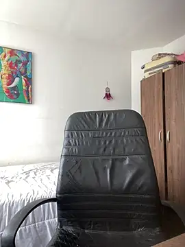 Seshat Hitt online show from October 3, 6:09 pm