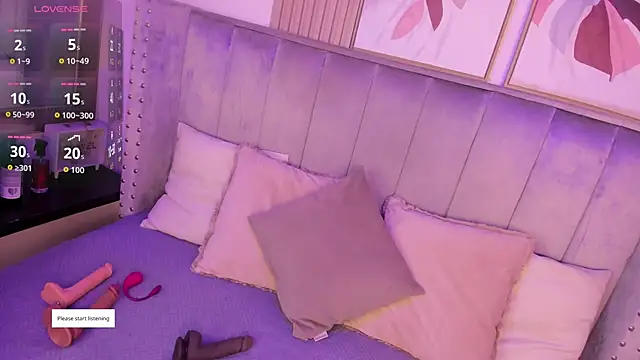 Seshat Hitt online show from November 1, 7:52 pm