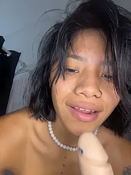 Nia Desire online show from April 2, 10:16 pm