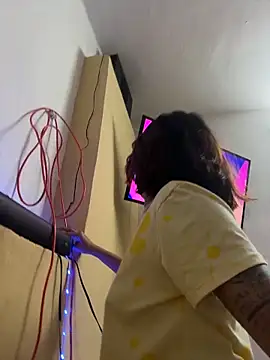 Nia Desire online show from December 16, 8:07 am