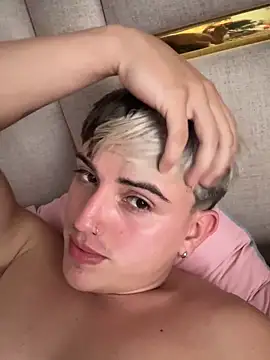 Justin trevor1 online show from May 29, 8:59 pm