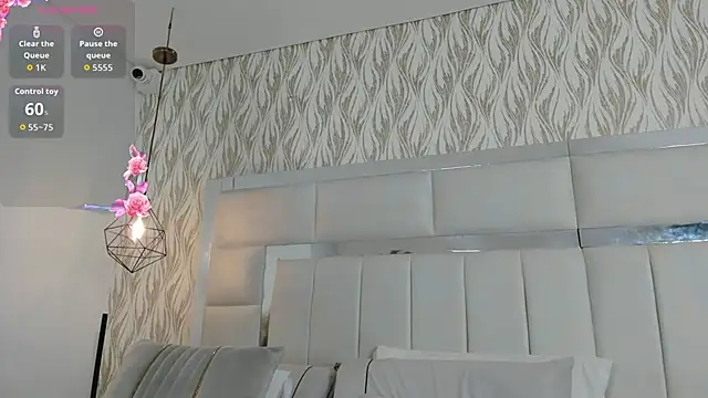 Snapshot of im_kasumi chatting on January 11, 1:40 pm im kasumi online show from January 11, 1:40 pm