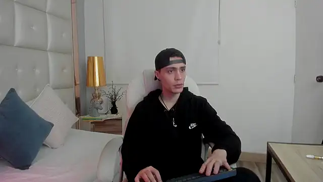 dark sun302 online show from December 20, 4:48 am