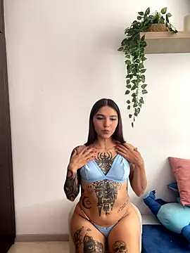SurpriseMadlicia online show from September 15, 4:51 pm