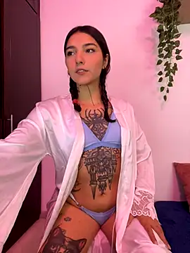 SurpriseMadlicia online show from September 25, 12:49 am