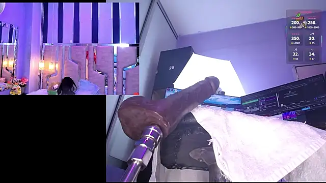 NicoleFerrel online show from February 25, 2:39 pm