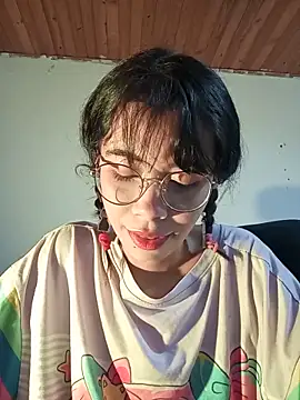 Snapshot of dolliette24 chatting on June 21, 9:20 pm dolliette24 online show from June 21, 9:20 pm