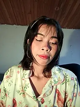 Snapshot of dolliette24 chatting on June 28, 3:13 am dolliette24 online show from June 28, 3:13 am
