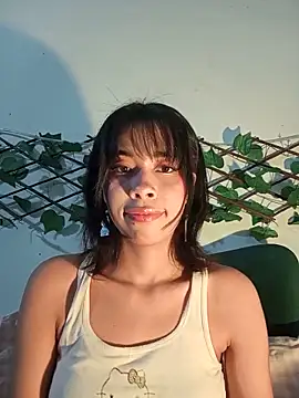 Snapshot of dolliette24 chatting on June 7, 4:01 pm dolliette24 online show from June 7, 4:01 pm