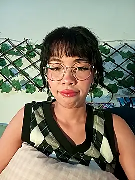 dolliette24 online show from April 22, 11:00 pm