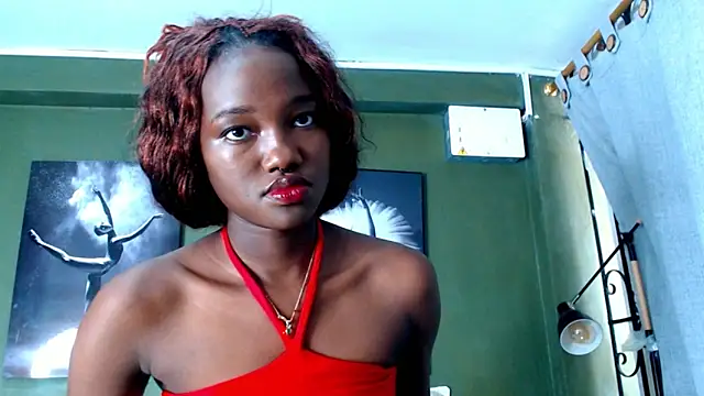 Snapshot of Evaa_18 chatting on October 8, 6:19 pm Evaa 18 online show from October 8, 6:19 pm