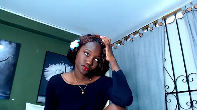 Snapshot of Evaa_18 chatting on October 2, 5:38 pm Evaa 18 online show from October 2, 5:38 pm