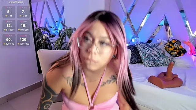 mendez michelle online show from June 30, 9:15 pm