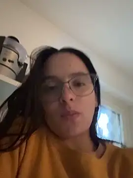 Maia Park online show from March 28, 5:03 pm