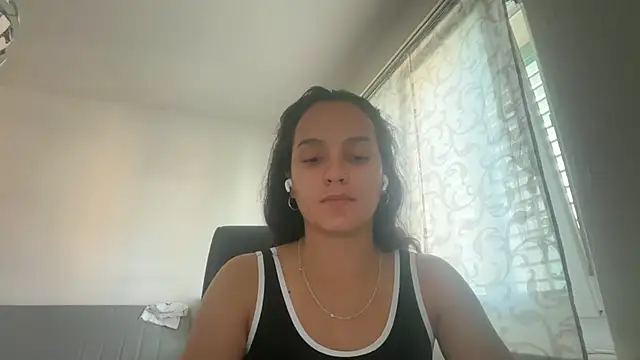 Maia Park online show from May 24, 1:33 pm